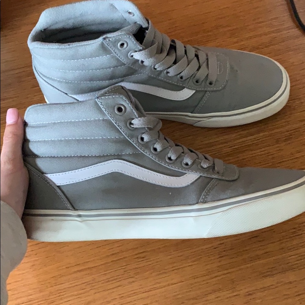 Men’s gray high top vans sneakers size 9.5 new